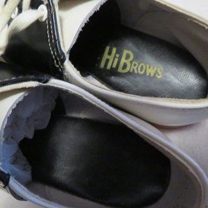 Vintage B/W saddle oxfords, never worn Size womens 4-5/ Child 1-2